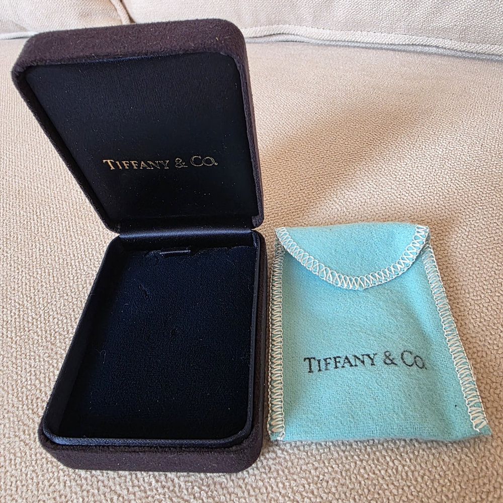 Tiffany & Co. Necklace Case Set w/ Box & Pouch - 2.25” x 3” - Picture 3 of 6